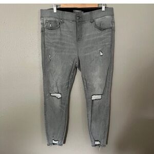TORRID Grey Bombshell Skinny Ripped Distressed Size 16S casual high rise